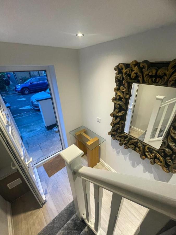 2A Seymour Road Villa Sutton  Buitenkant foto